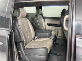Photo '19' of KIA Carnival