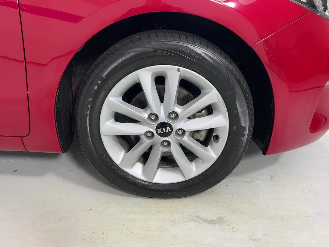 Photo '9' of KIA Cerato