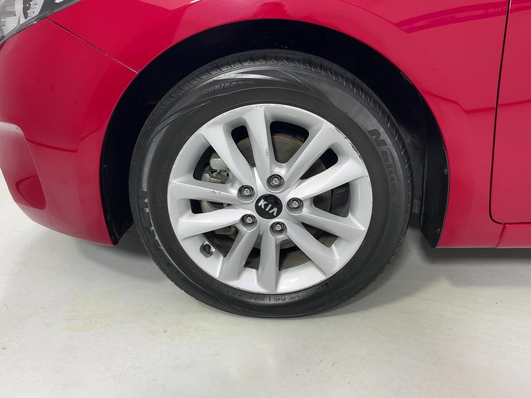 Photo '10' of KIA Cerato