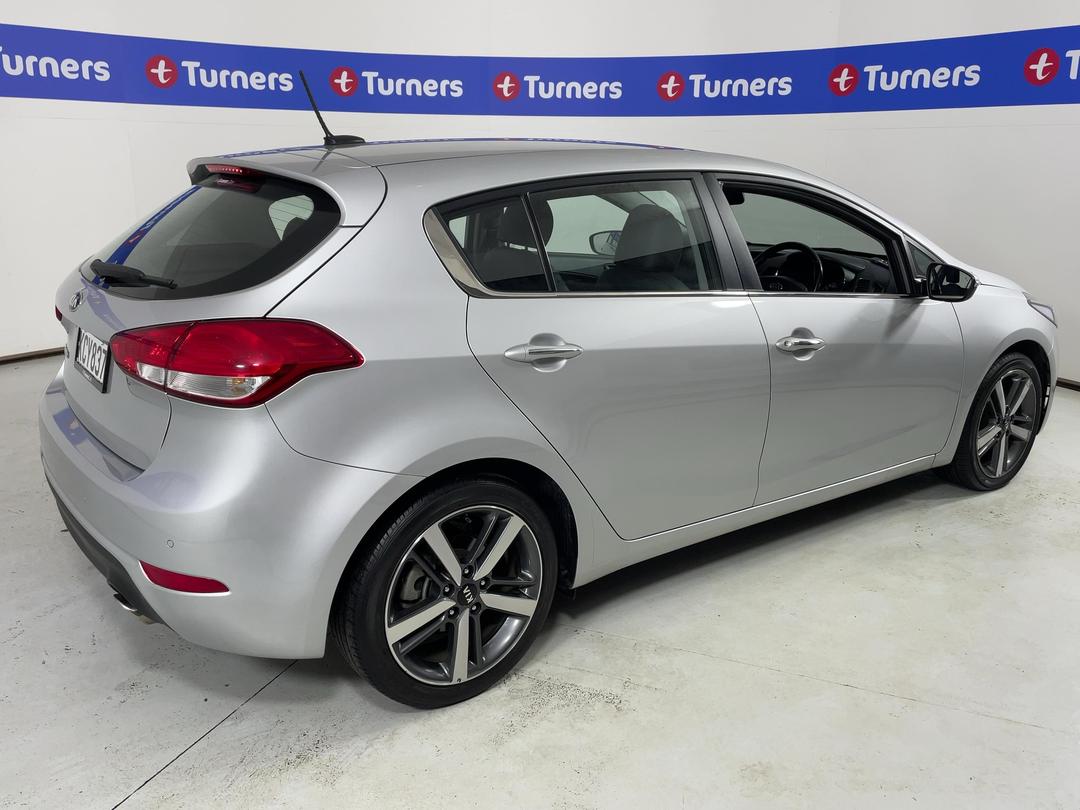 Photo '7' of KIA Cerato