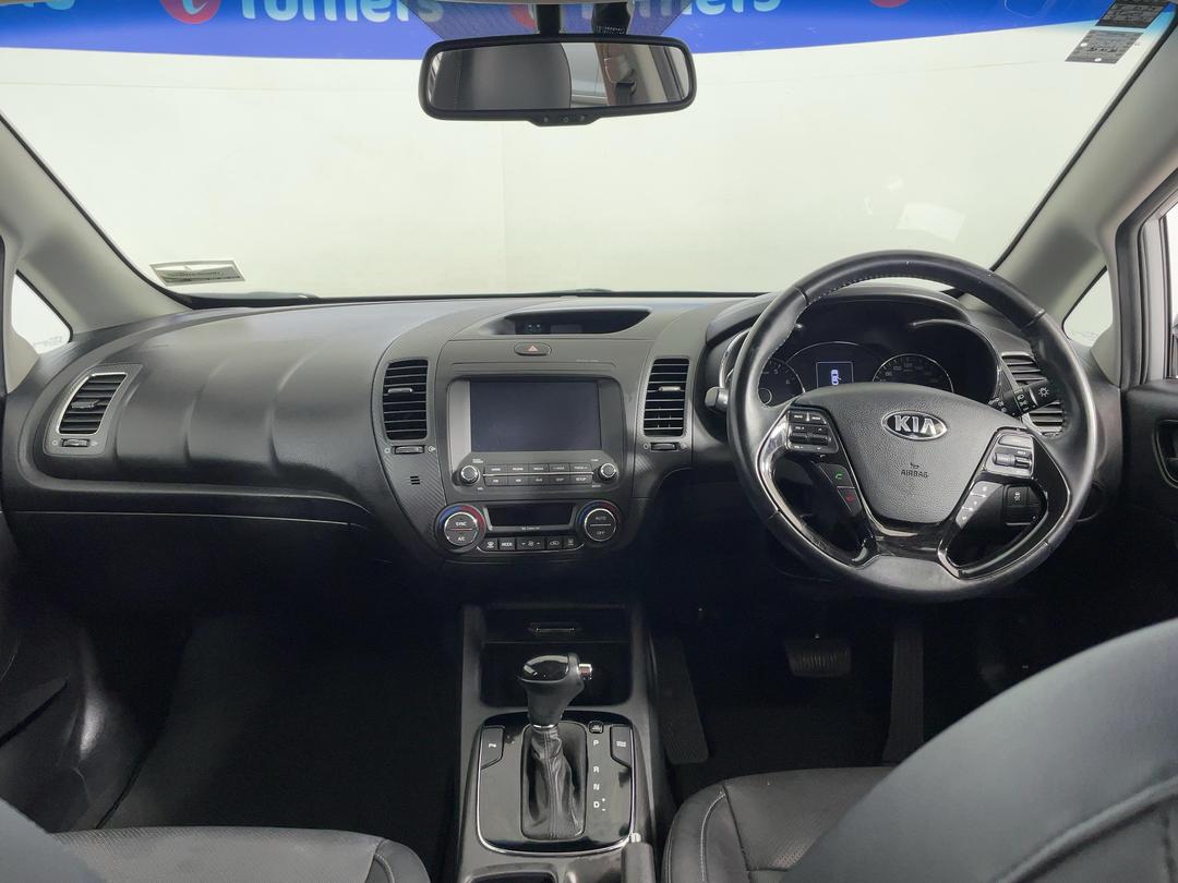 Photo '17' of KIA Cerato