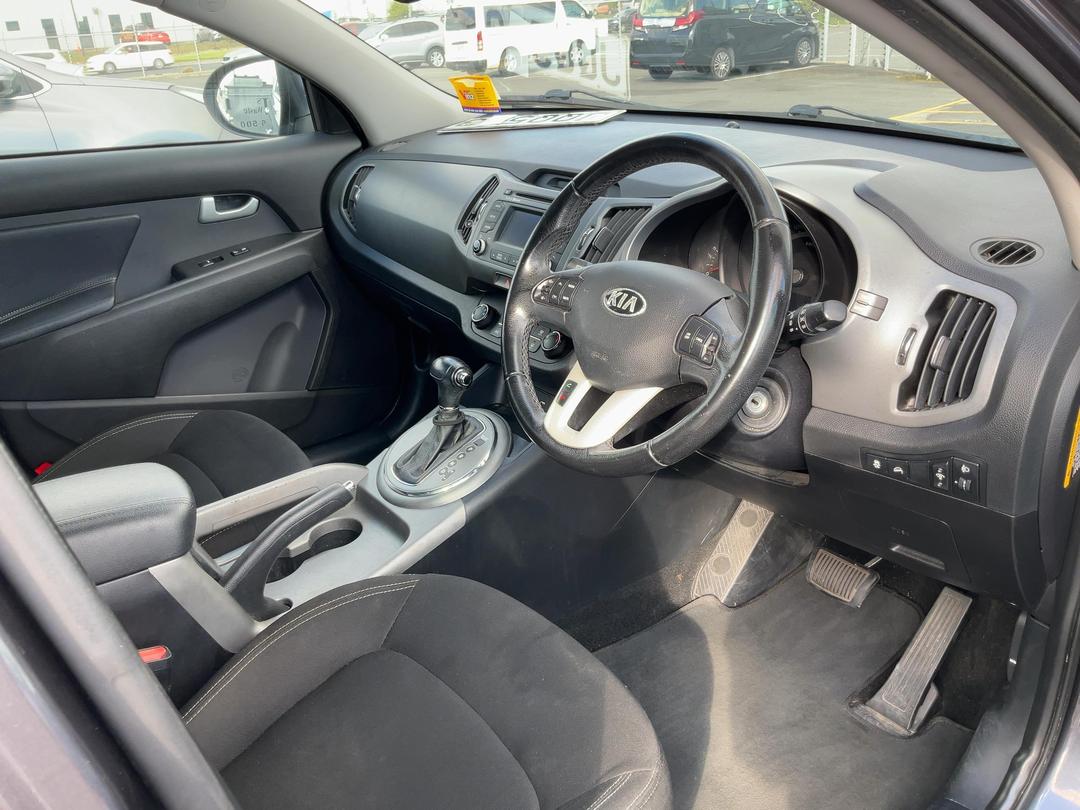 Photo '13' of KIA Sportage Urban SX