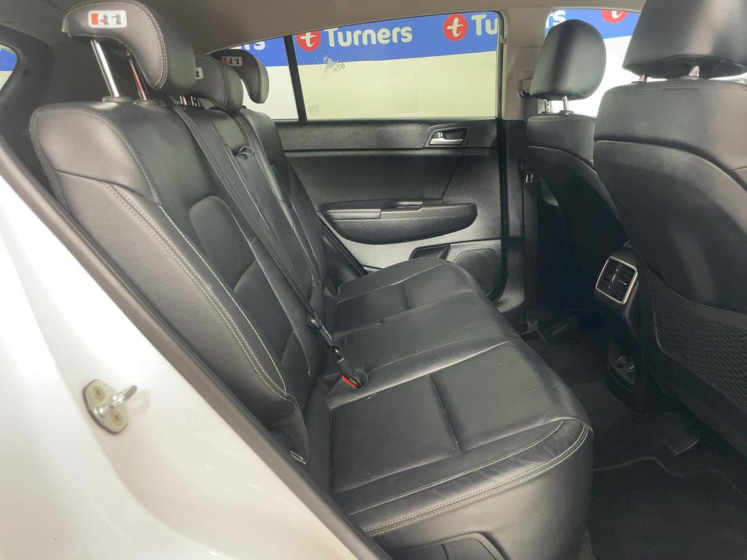 Photo '20' of KIA Sportage