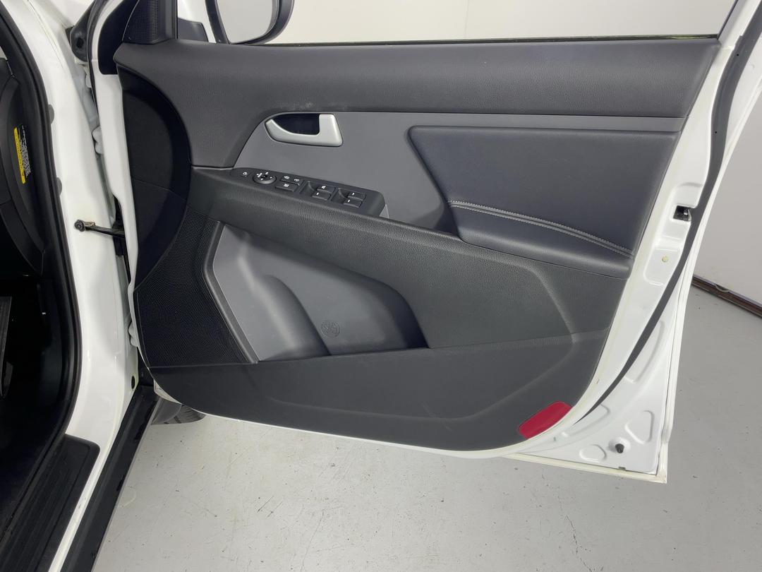 Photo '15' of KIA Sportage