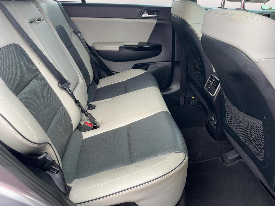 Photo '20' of KIA Sportage