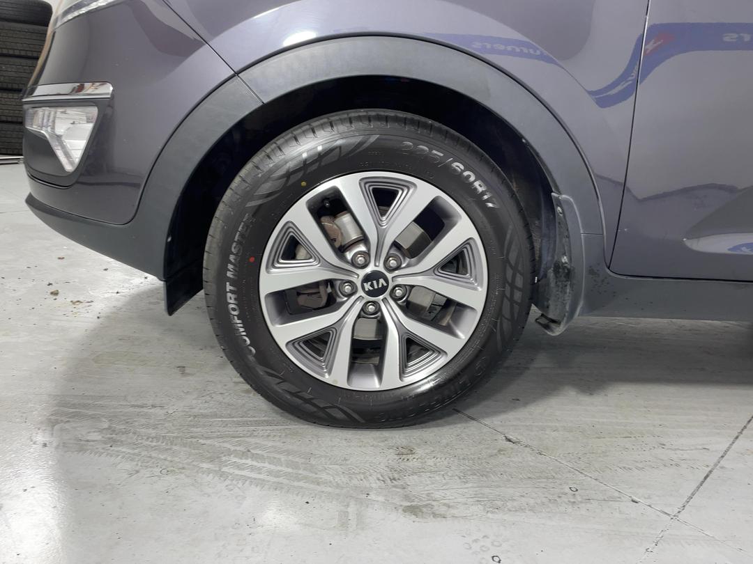 Photo '10' of KIA Sportage