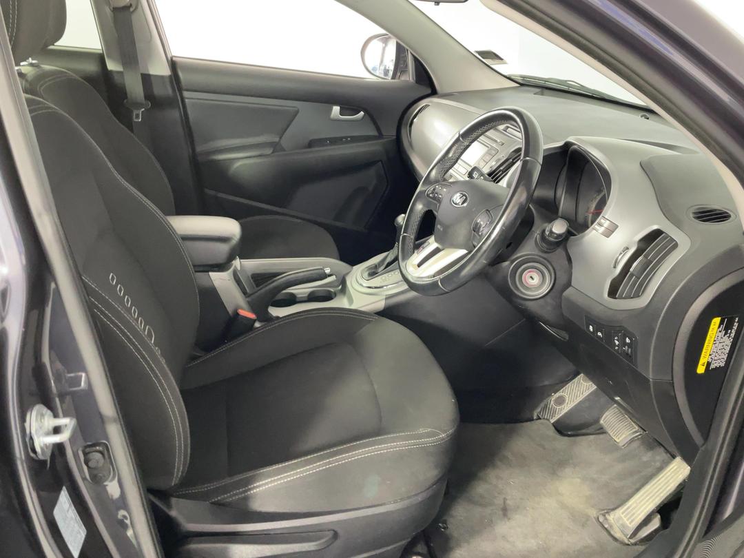 Photo '16' of KIA Sportage
