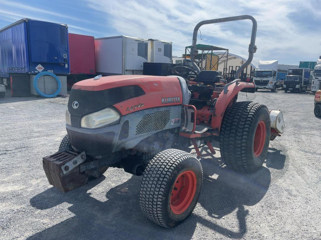 Photo '8' of Kubota L5740 Mower