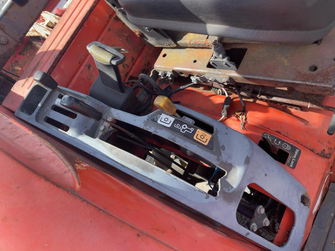 Photo '20' of Kubota L5740 Mower