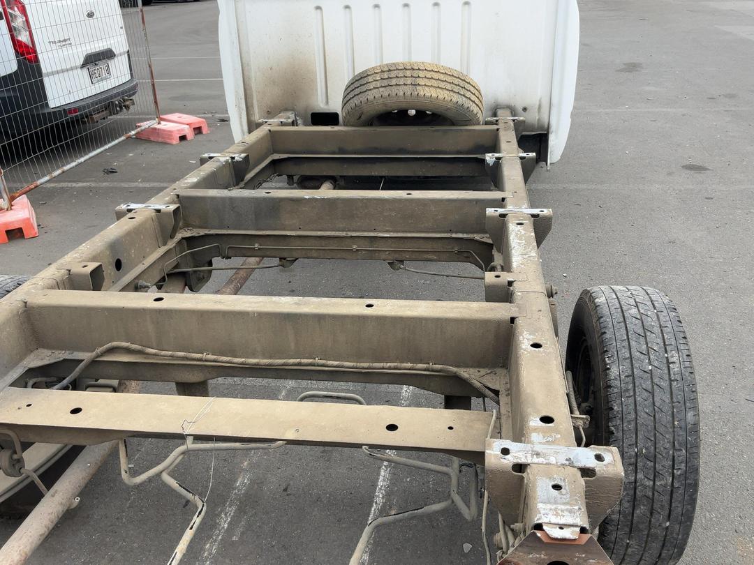 Photo '5' of LDV V80 CAB Chassis Manual Photo '5' of LDV V80 CAB Chassis Manual