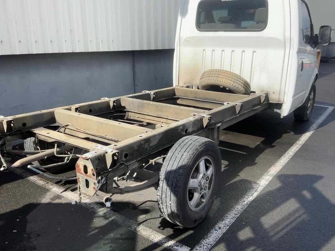 Photo '4' of LDV V80 CAB Chassis Manual Photo '4' of LDV V80 CAB Chassis Manual