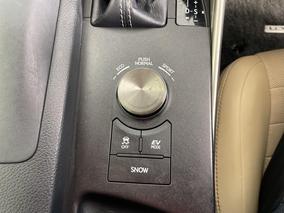Photo '28' of Lexus IS300H