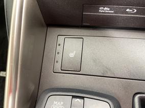 Photo '29' of Lexus IS300H