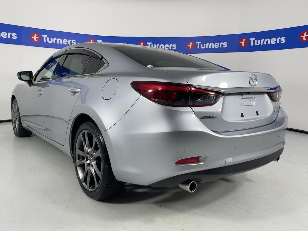 Photo '5' of Mazda Atenza