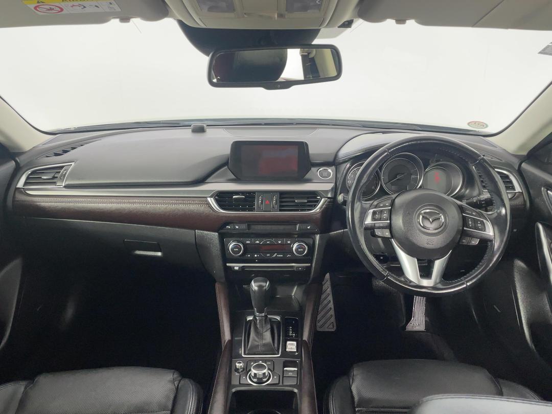 Photo '17' of Mazda Atenza