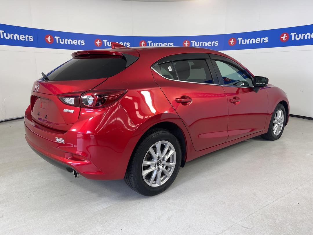 Photo '7' of Mazda Axela