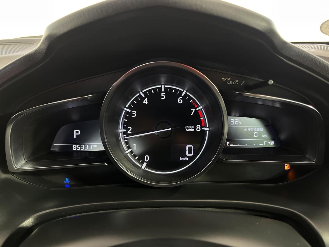 Photo '21' of Mazda Axela