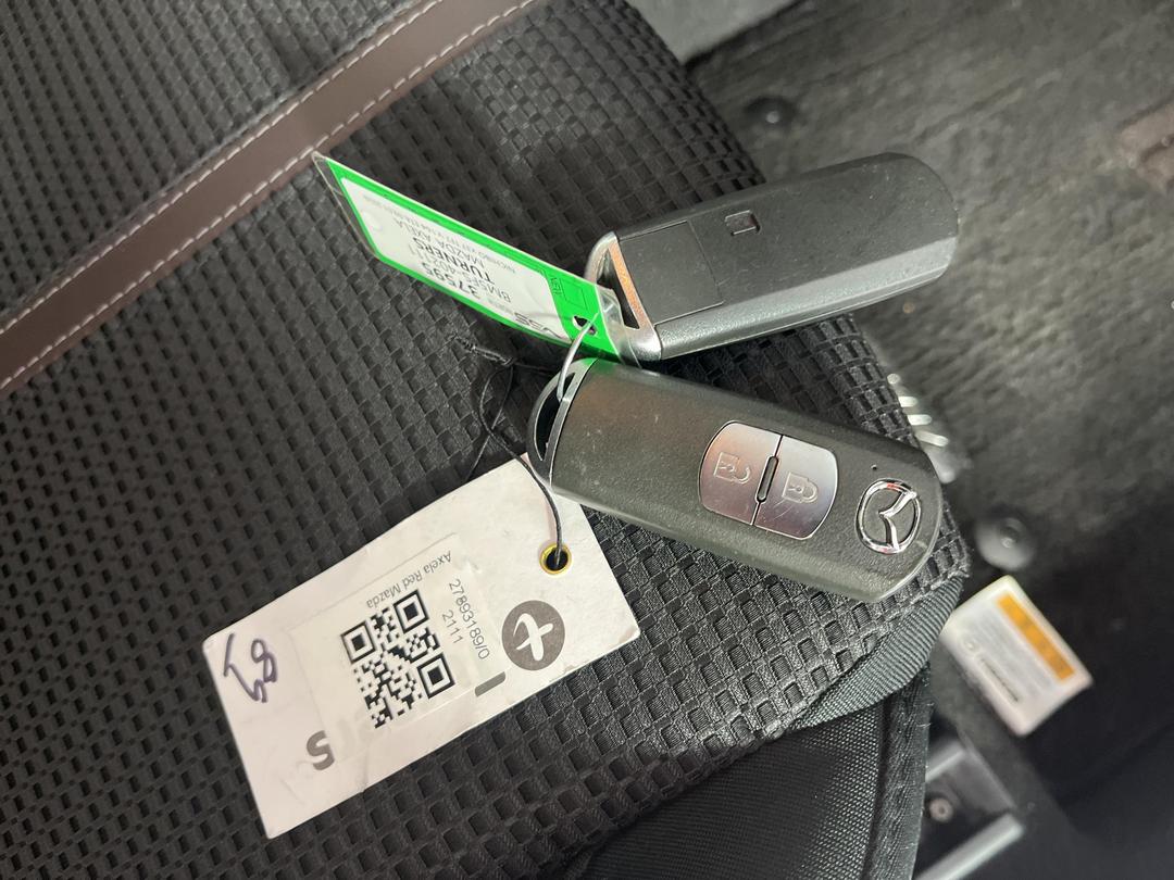 Photo '22' of Mazda Axela