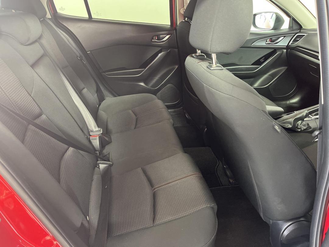 Photo '20' of Mazda Axela