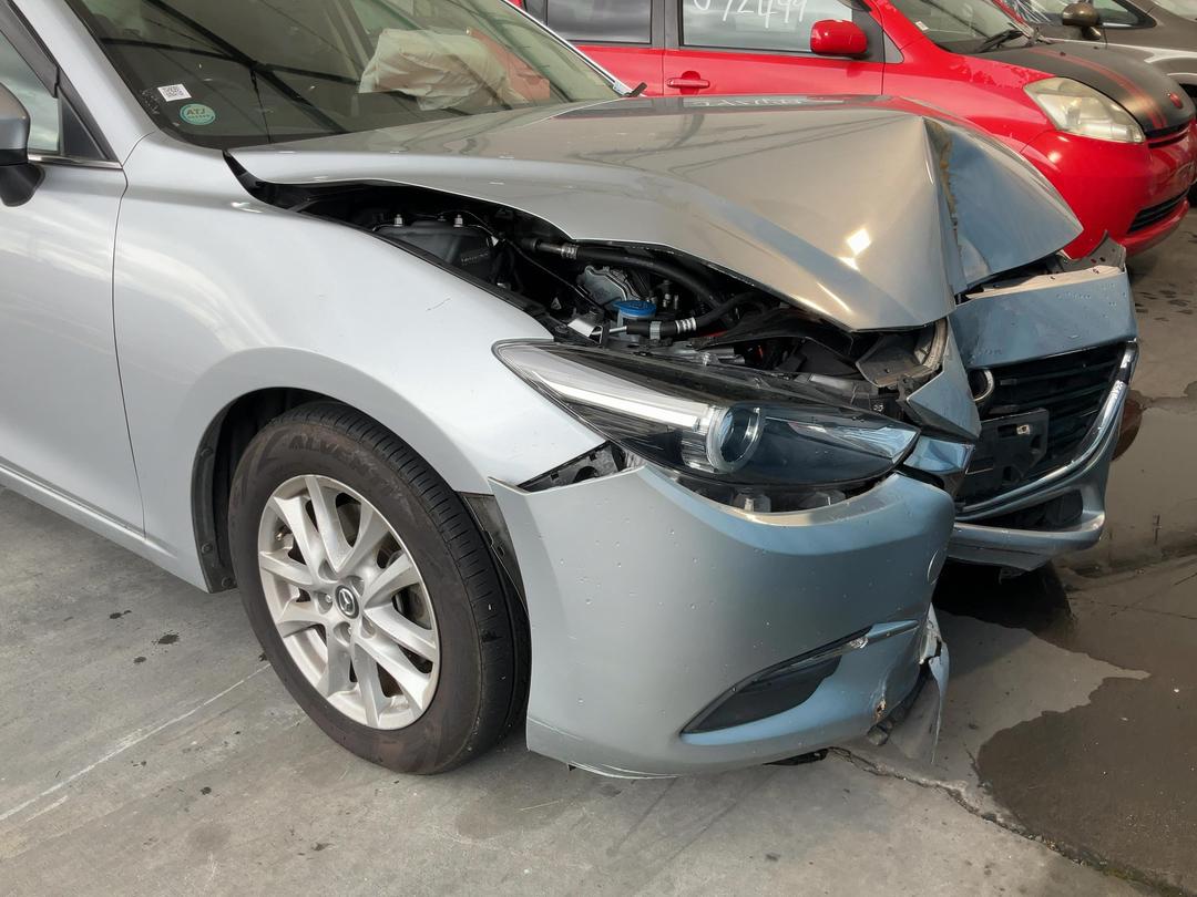 Photo '2' of Mazda Axela Photo '2' of Mazda Axela