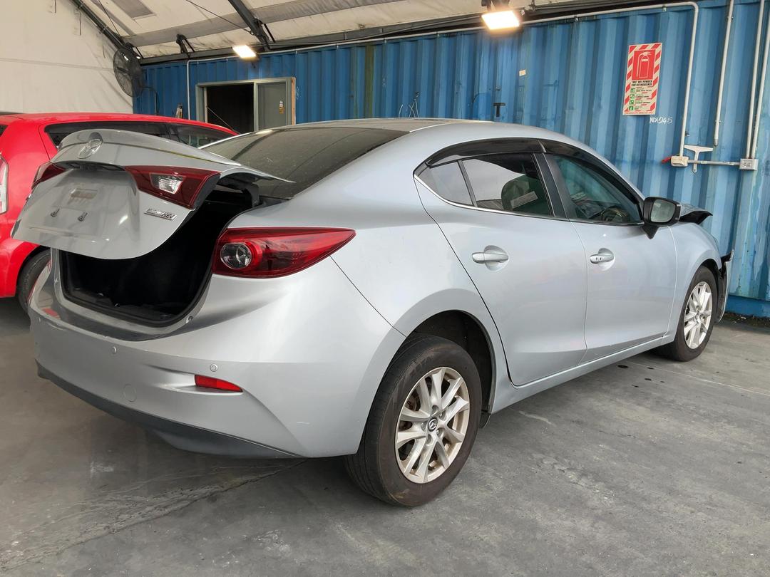 Photo '7' of Mazda Axela Photo '7' of Mazda Axela