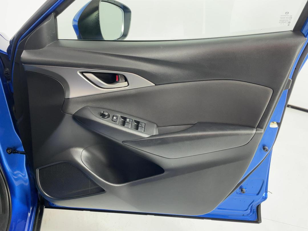 Photo '15' of Mazda CX-3