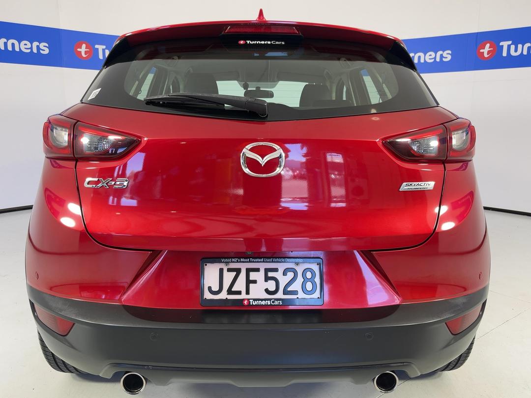 Photo '6' of Mazda CX-3
