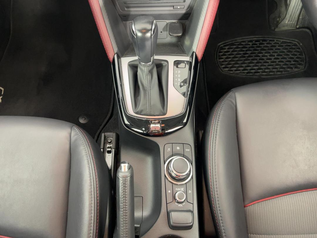 Photo '18' of Mazda CX-3