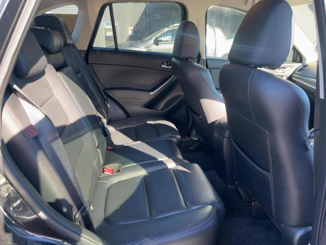 Photo '18' of Mazda CX-5