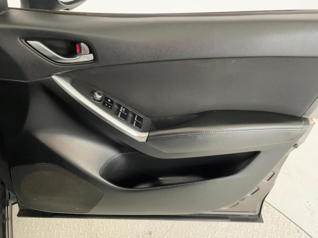 Photo '15' of Mazda CX-5
