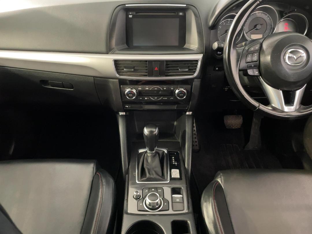 Photo '18' of Mazda CX-5