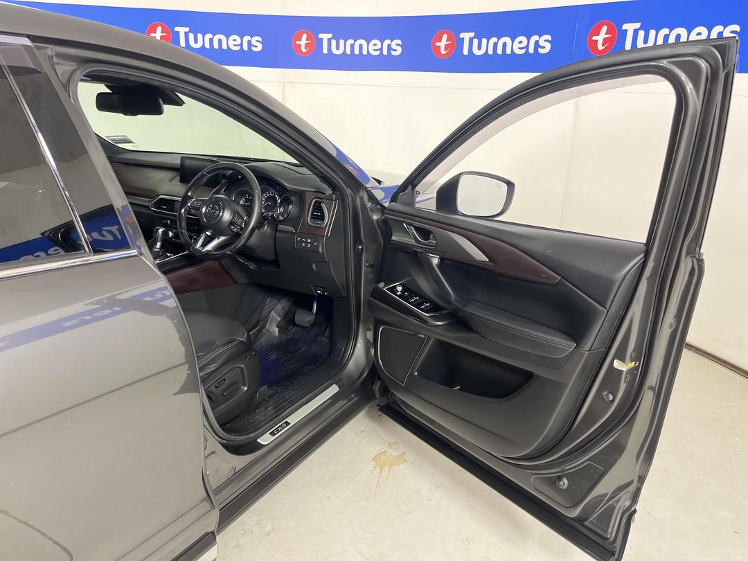 Photo '15' of Mazda CX-9