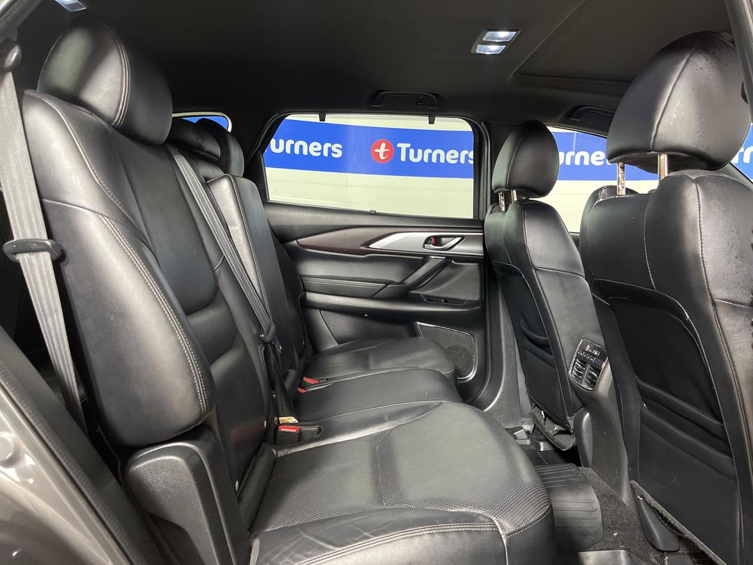 Photo '20' of Mazda CX-9