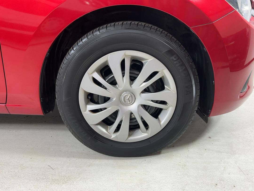 Photo '9' of Mazda Demio