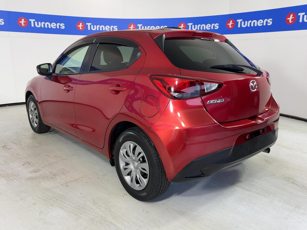 Photo '5' of Mazda Demio