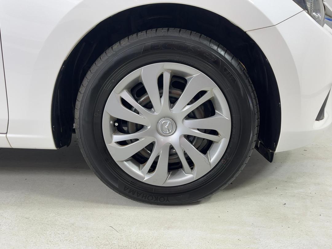 Photo '9' of Mazda Demio