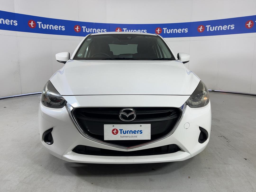 Photo '2' of Mazda Demio