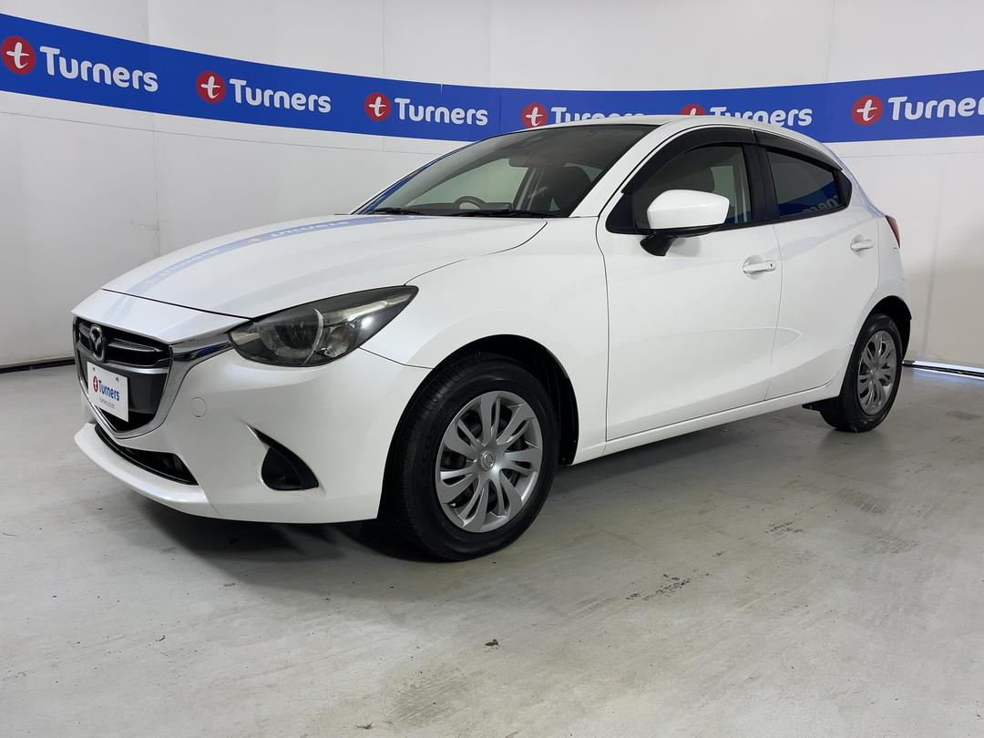 Photo '4' of Mazda Demio