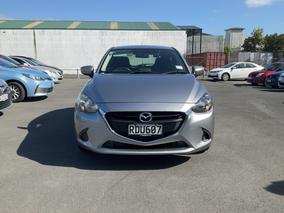 Photo '2' of Mazda Demio