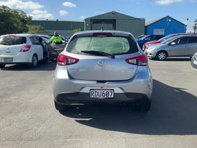 Photo '6' of Mazda Demio