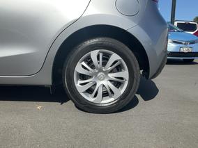 Photo '11' of Mazda Demio
