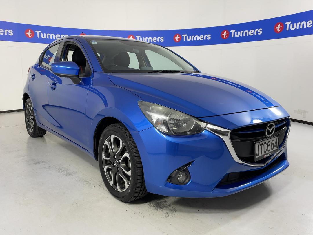 Photo '1' of Mazda Mazda2