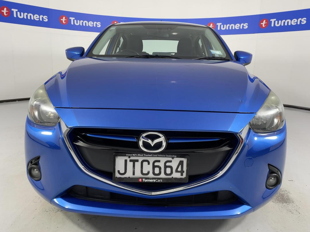 Photo '2' of Mazda Mazda2