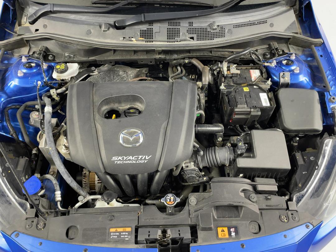 Photo '13' of Mazda Mazda2