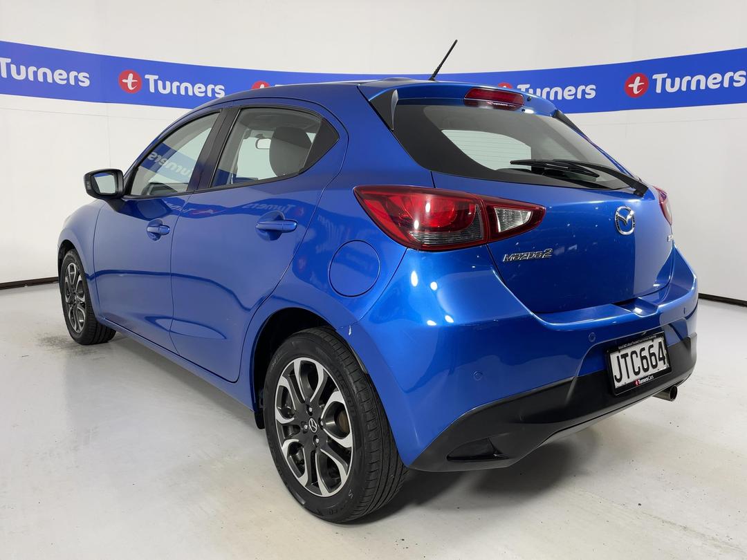 Photo '5' of Mazda Mazda2