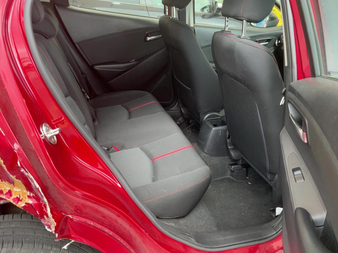 Photo '12' of Mazda Mazda2 GSX