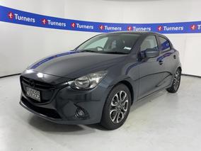 Photo '4' of Mazda Mazda2