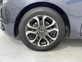 Photo '10' of Mazda Mazda2