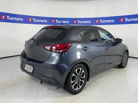 Photo '7' of Mazda Mazda2