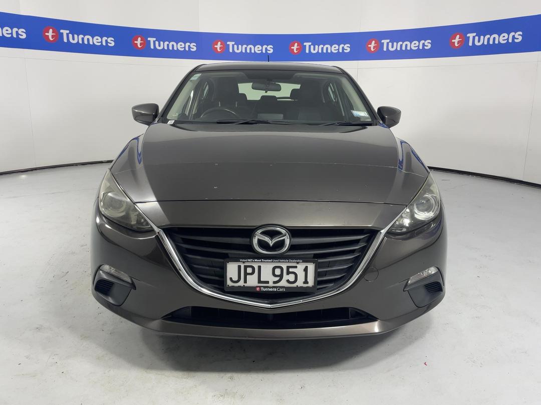 Photo '2' of Mazda Mazda3